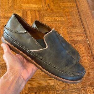 OLUKAI HONOLULU MENS SLIP ON LEATHER SHOE SIZE 10